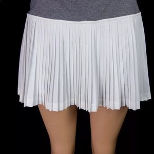 Lululemon pleat to street skirt